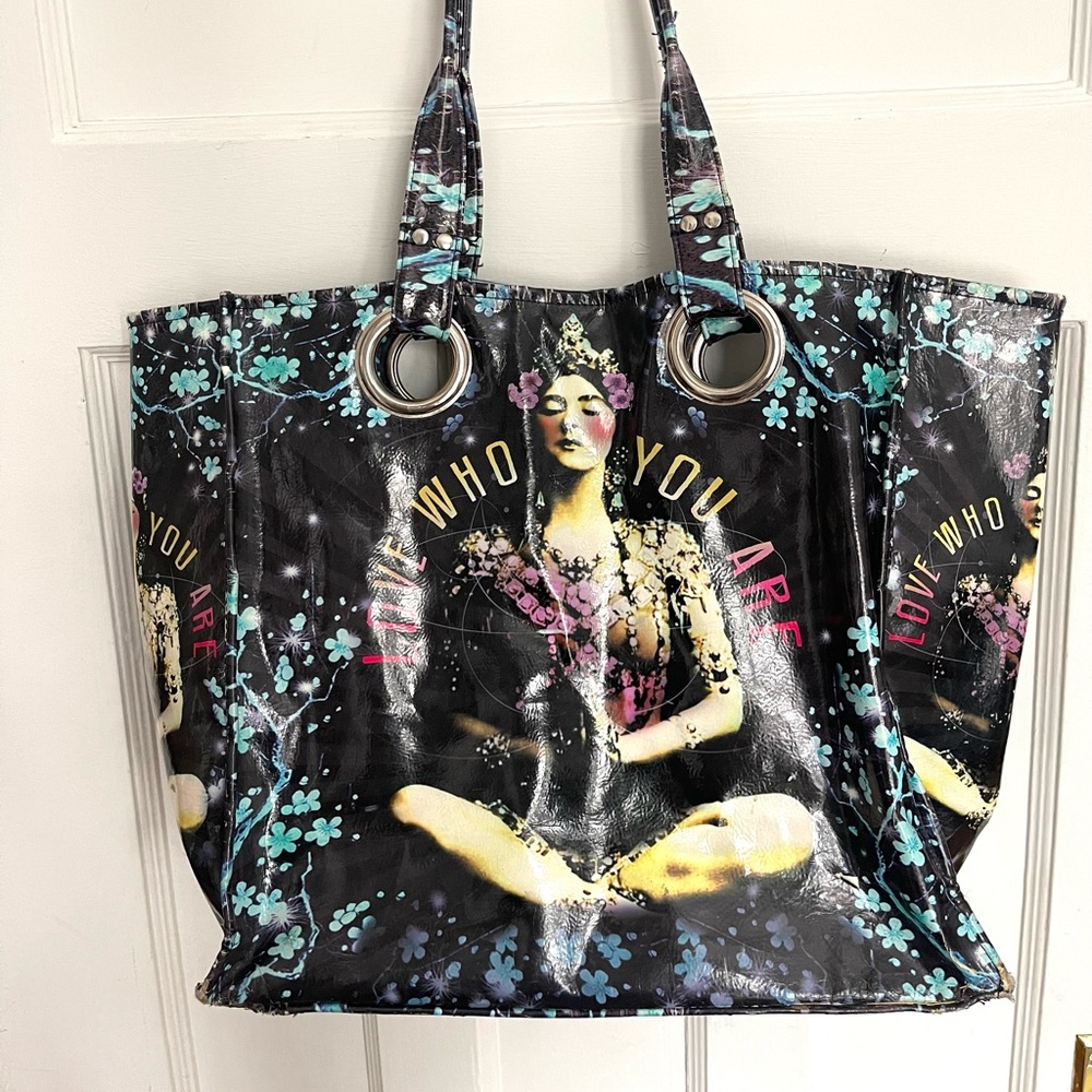 Papaya Artistic Black Tote Bag